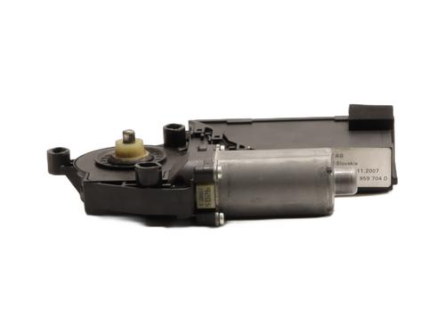 Rudehejsemotor bagstkærm højre Rudehejsemotor bagstkærm højre VW TOUAREG (7LA, 7L6, 7L7) 3.0 V6 TDI (240 hp) 33993481 33993481