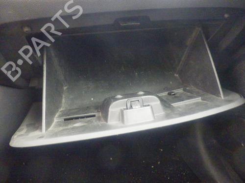 Handskerum Handskerum RENAULT CLIO IV (BH_) 1.5 dCi 75 (75 hp) 32764864 32764864