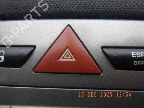 Advarselsbryter PEUGEOT 308 SW I (4E_, 4H_) 1.6 HDi (92 hp) 31149492