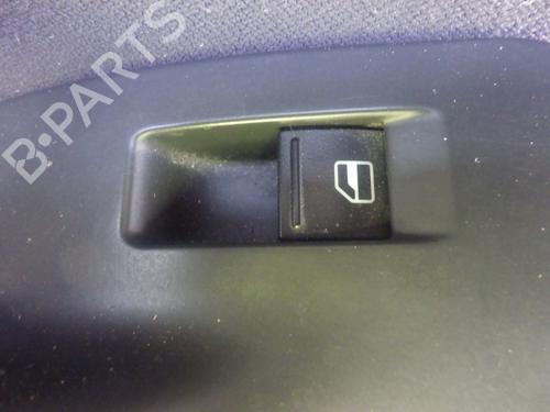 Used Right front window switch Right front window switch VW GOLF V (1K1) 1.9 TDI (105 hp) 33199028 33199028