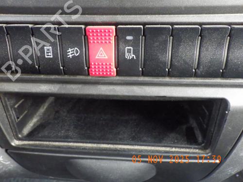 Advarselskontakt IVECO DAILY V Van 29S13, 29L13, 35C13, 35S13, 40C13, 40S13 (126 hp) 30170757