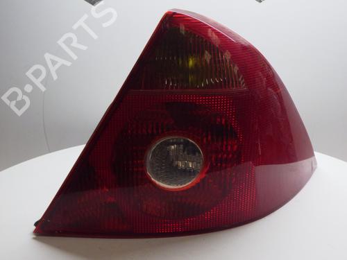 Used Right taillight FORD MONDEO III Saloon (B4Y) 2.0 16V TDDi / TDCi (115 hp) 28798299