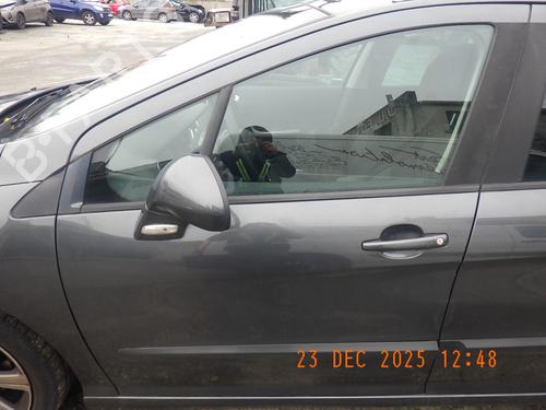 Porta frente esquerda PEUGEOT 308 SW I (4E_, 4H_) 1.6 HDi (92 hp) 31155607
