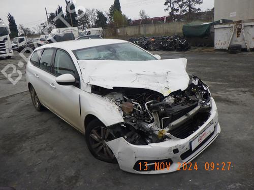 Left front door PEUGEOT 308 SW II (LC_, LJ_, LR_, LX_, L4_) 1.5 BlueHDi 100 | BP29935013C2