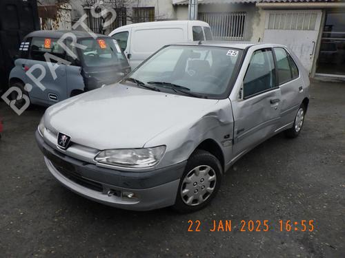 Used Parts PEUGEOT 306 Hatchback (7A, 7C, N3, N5) 1.4 (75 hp) 4309515