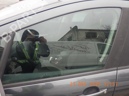 Vidro porta frente esquerda PEUGEOT 308 SW I (4E_, 4H_) 1.6 HDi (92 hp) 31155611