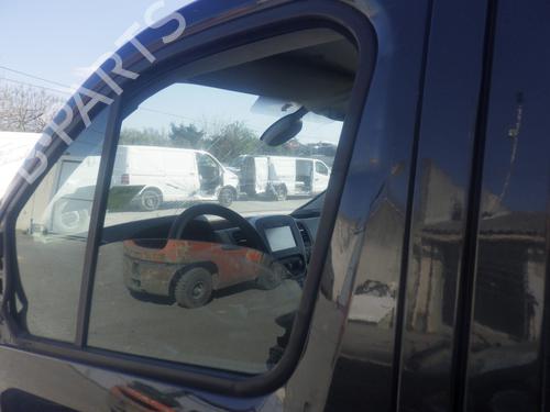 front-left-door-window-renault-trafic-iii-van-fg_-2014-33773280 main image