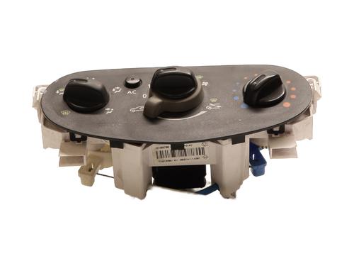 climate-control-dacia-sandero-2008-28125382 main image