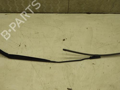 Used Front windshield wiper arm Front windshield wiper arm 38306265 38306265