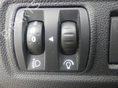 Used Headlight switch RENAULT CLIO IV (BH_) 1.5 dCi 75 (75 hp) 32782297