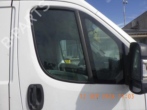 Türscheibe rechts vorne für PEUGEOT BOXER Van 2.2 HDi 120 (120 hp) 24287221