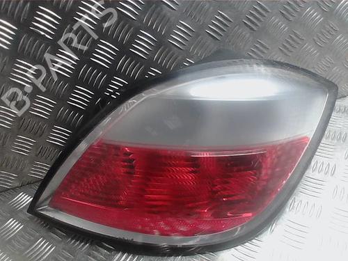 Used Right taillight OPEL ASTRA H (A04) 1.9 CDTI (L48) (120 hp) 24285097