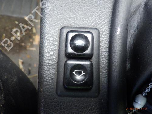 Venstre fortil elrude kontakt BMW 3 (E30) 318 i (115 hp) 30643413