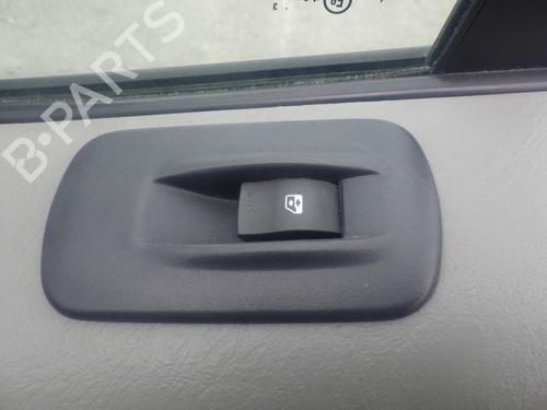 Used Right front window switch Right front window switch RENAULT TRAFIC II Van (FL) 2.0 dCi 115 (FL01, FL0U, FL00, FL0H, FL0M) (114 hp) 33657251 33657251