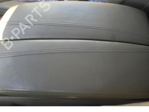 Used Armrest / Center console Armrest / Center console BMW X5 (E70) xDrive 35 d (286 hp) 31268118 31268118