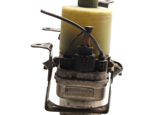 Used Steering pump VW POLO IV (9N_, 9A_) 1.9 TDI (101 hp) 32863084