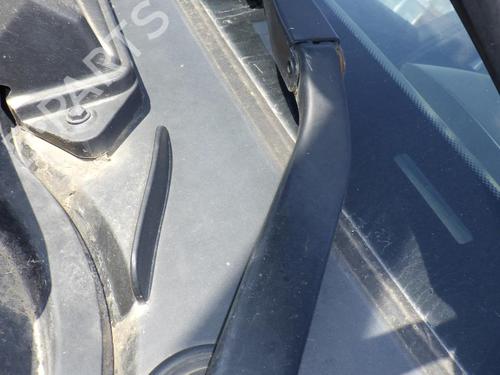 Used Front windshield wiper arm BMW 1 (E87) 118 d (122 hp) 24285897