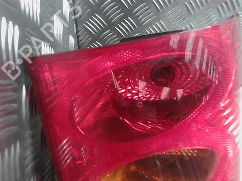 right-taillight-peugeot-1007-km_-2005-24287326 main image