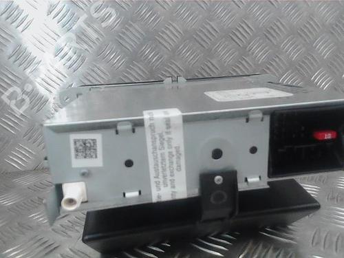 Used Radio Radio VW GOLF VI (5K1) 1.6 TDI (105 hp) 24285461 24285461