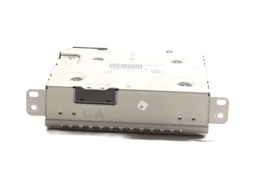 Used Radio Radio 32242231 32242231