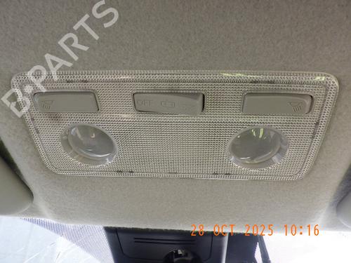 Used Interior roof light TOYOTA YARIS (_P13_) 1.5 Hybrid (NHP130_, NHP130) (101 hp) 29914111