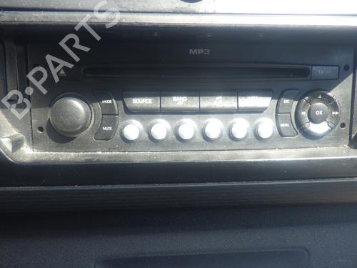 Used Radio Radio 37652886 37652886
