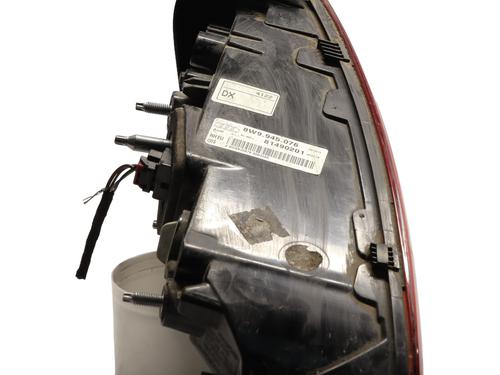 right-tailgate-light-audi-a4-b9-avant-8w5-8wd-2015-24285029 main image