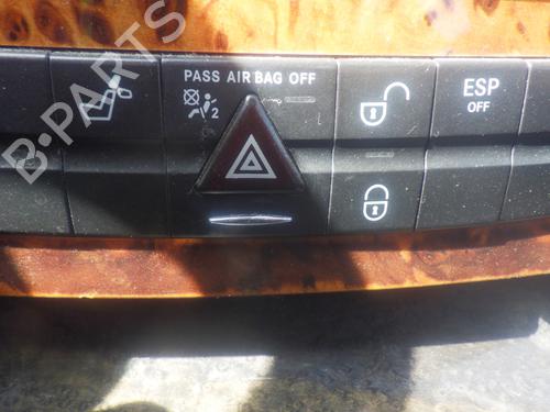 Used Warning switch Warning switch MERCEDES-BENZ E-CLASS (W211) E 220 CDI (211.006) (150 hp) 33993468 33993468
