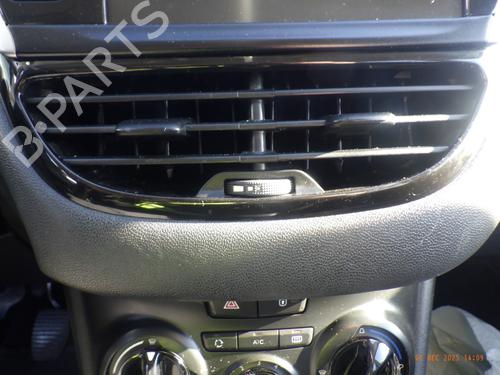 Used Air vent PEUGEOT 208 I (CA_, CC_) 1.2 VTI 82 (82 hp) 30849973