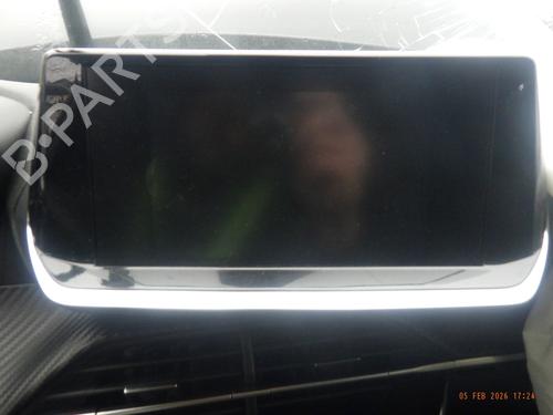 Used Display monitor PEUGEOT 208 II (UB_, UP_, UW_, UJ_) 1.2 PureTech 100 (101 hp) 32146661