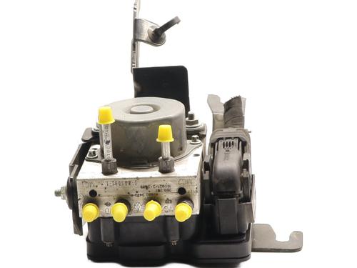 Used ABS pump DACIA SANDERO II TCe 90 (B8M1, B8MA, B8AC) (90 hp) 30704623