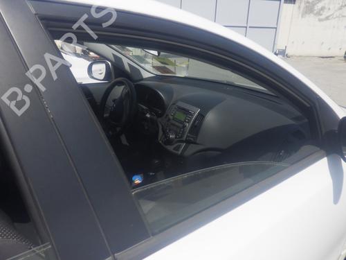 Used Front right door window Front right door window HYUNDAI i30 Estate (FD) 1.6 CRDi (90 hp) 34335762 34335762