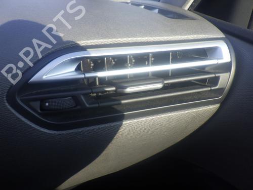 air-vent-citroen-c4-spacetourer-3d_-2018-33454280 main image