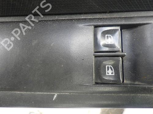 Venstre fortil elrude kontakt RENAULT CLIO IV (BH_) 1.5 dCi 75 (75 hp) 31296449