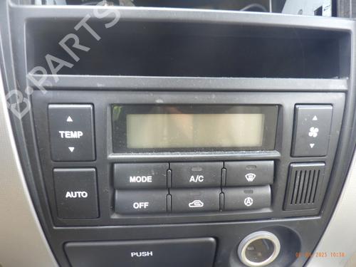 Used Climate control HYUNDAI TUCSON (JM) 2.0 CRDi All-wheel Drive (113 hp) 27338053