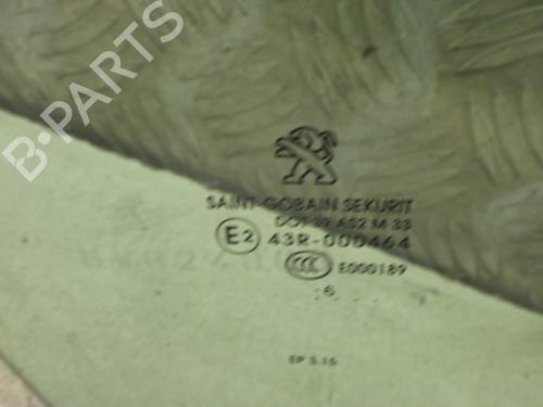 Dør rude ventre foran Dør rude ventre foran PEUGEOT 208 I (CA_, CC_) 1.2 THP 110 (110 hp) 33883779 33883779