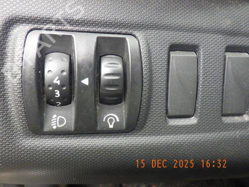 Used Headlight switch RENAULT CLIO IV (BH_) 1.5 dCi 75 (75 hp) 30939619