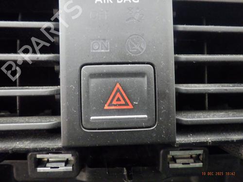 Used Warning switch VW GOLF VII (5G1, BQ1, BE1, BE2) 2.0 TDI (150 hp) 30875452