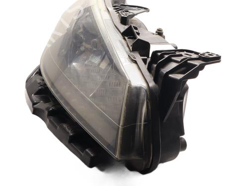Used Right headlight Right headlight RENAULT LAGUNA II (BG0/1_) 1.9 dCi (BG1A, BG1W, BG0G) (110 hp) 31978845 31978845