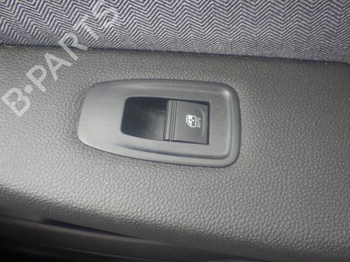 right-front-window-switch-renault-clio-v-b7_-2019-37733373 main image
