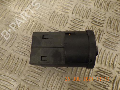 Used Headlight switch VW POLO (9N_, 9A_) 1.4 TDI (75 hp) 24286531