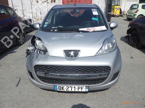 Gebruikte PEUGEOT 107 (PM_, PN_) 1.0 4988721 Onderdelen
