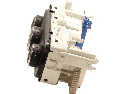 climate-control-renault-clio-iv-bh_-2012-2013-2014-2015-2016-2017-2018-2019-2020-2021-27363411 main image