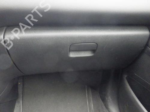 Guantera PEUGEOT 3008 I MPV (0U_) 1.6 HDi (114 hp) 31249553