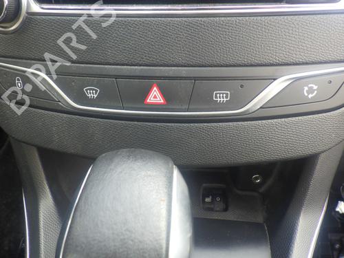 Used Climate control Climate control PEUGEOT 308 SW II (LC_, LJ_, LR_, LX_, L4_) 2.0 GT HDi 180 / BlueHDi 180 (181 hp) 33011795 33011795