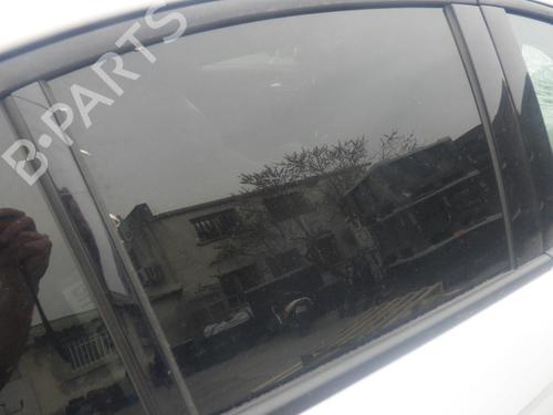 rear-right-door-window-alfa-romeo-giulia-952_-2015-32785514 main image