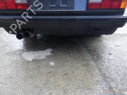 Używane Zderzak tylny BMW 3 (E30) 318 i (115 hp) 30643393