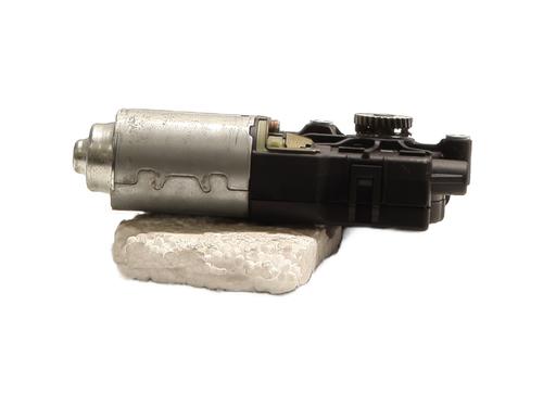 sunroof-engine-peugeot-3008-i-mpv-0u_-2009-2010-2011-2012-2013-2014-2015-2016-2017-28604459 main image