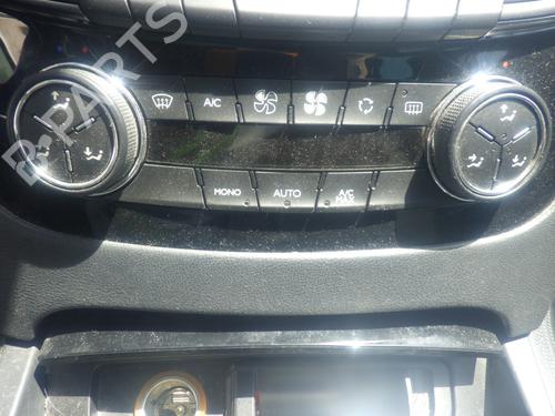 Used Climate control Climate control 37203069 37203069