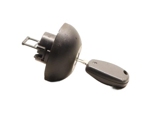 Used Fuel cap DACIA SANDERO II TCe 90 (B8M1, B8MA, B8AC) (90 hp) 30261466